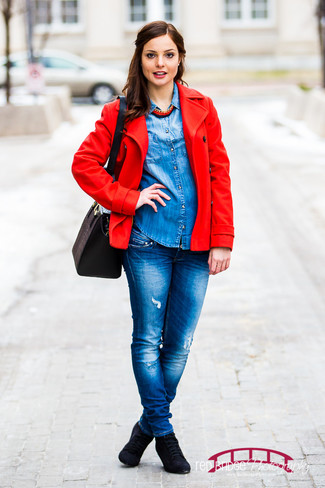 С чем носить красное колье