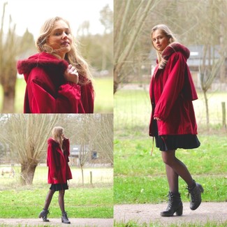 Какие ботильоны носить с красной паркой