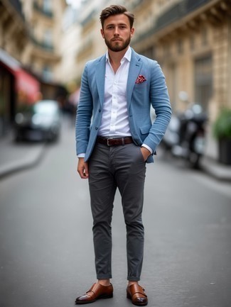 С чем носить красный нагрудный платок с принтом