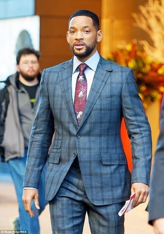 С чем носить красный галстук с принтом мужчине