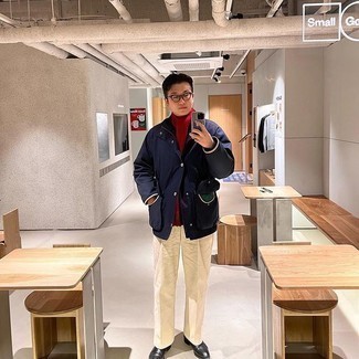 С чем носить красный шарф мужчине