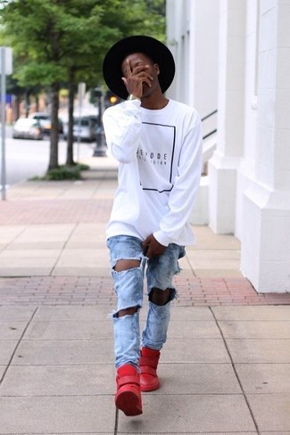 С чем носить красные кеды мужчине лето