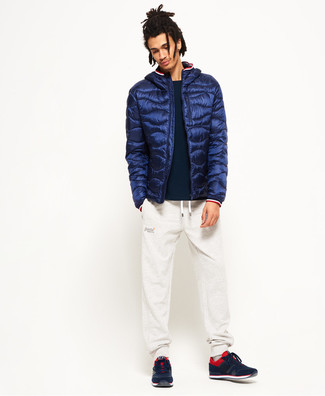 С чем носить красные кеды мужчине в холод