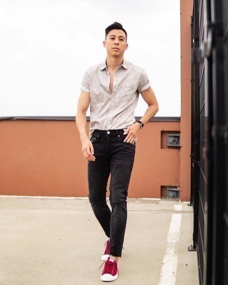 С чем носить красные кеды мужчине лето