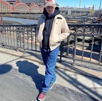 С чем носить красные кеды подросткам мужчине