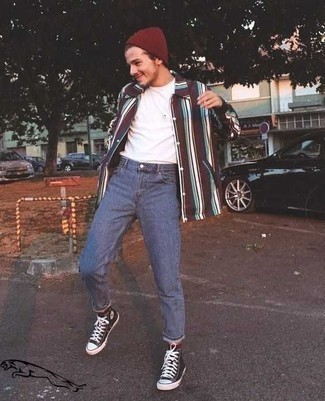 С чем носить красные носки в 20 лет мужчине