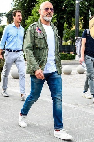 С чем носить красные носки за 50 лет мужчине