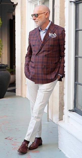 С чем носить красные носки за 60 лет мужчине