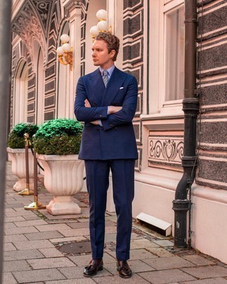 С чем носить красные носки в 30 лет мужчине