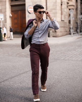 С чем носить красный костюм