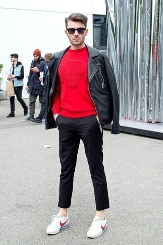 С чем носить красный свитшот мужчине