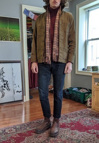 Как носить красную водолазку с синими джинсами мужчине