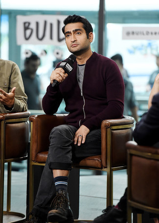 С чем носить красный свитер на молнии мужчине