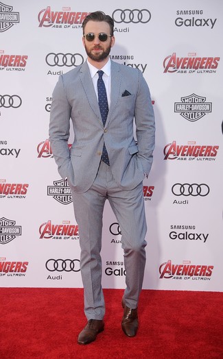 С чем носить костюм из жатого хлопка