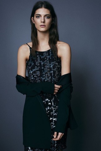 С чем носить платье-майку с пайетками