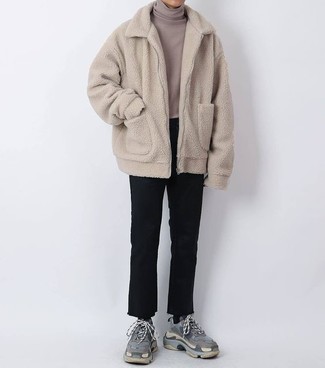 Как носить куртку-рубашку с кроссовками мужчине