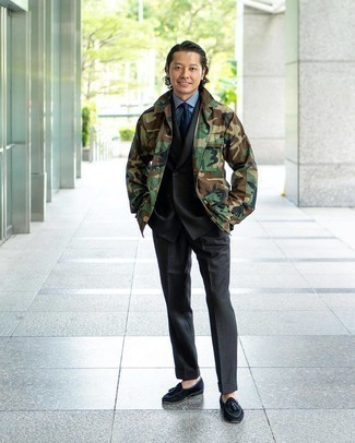 Как носить куртку-рубашку с костюмом