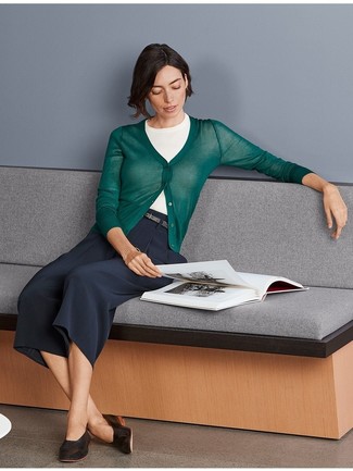 Как носить кофту с коротким рукавом с лоферами женщине