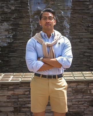 Как носить шорты с свитером с круглым вырезом мужчине