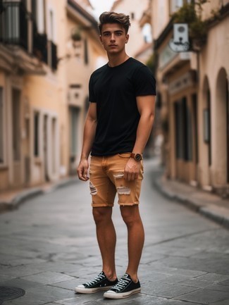 Как носить шорты с низкими кедами мужчине