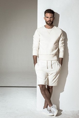Как носить шорты с свитшотем мужчине