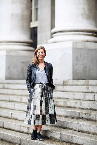 С чем носить шелковую юбку