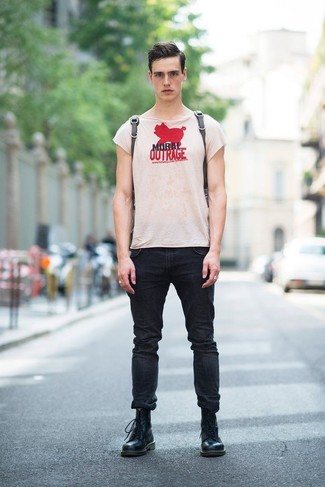 С чем носить серебряный рюкзак мужчине