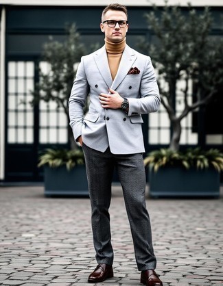 С чем носить серебряный двубортный пиджак мужчине