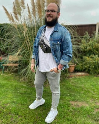 С чем носить серебряную кожаную поясную сумку мужчине