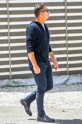 С чем носить серебряные кожаные лоферы мужчине