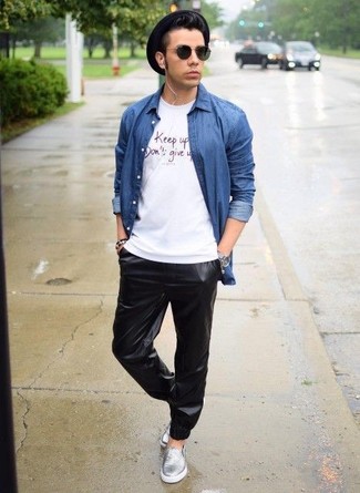 С чем носить серебряные кожаные слипоны мужчине