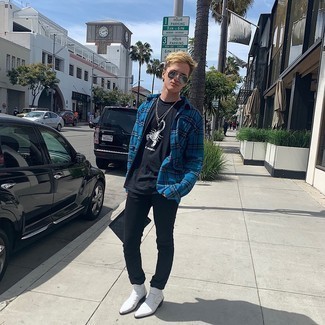 С чем носить серебряный кожаный мужской клатч мужчине