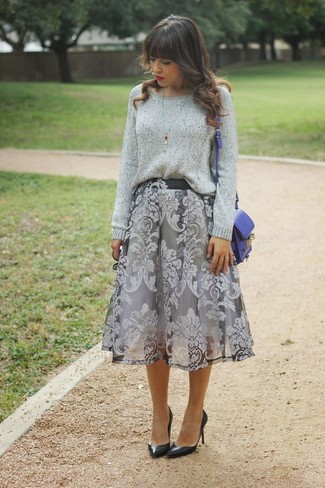 Какие туфли носить с серебряной юбкой-миди