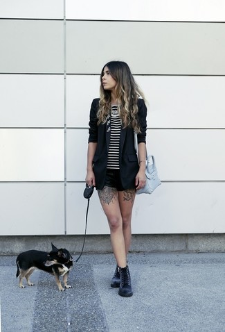 С чем носить серебряное колье