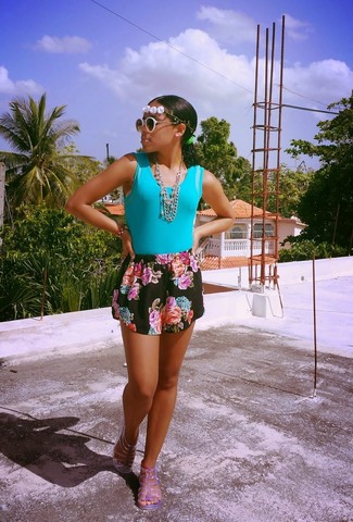 С чем носить серебряное колье