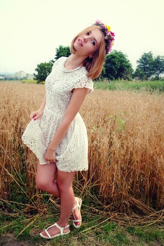 С чем носить серебряное колье