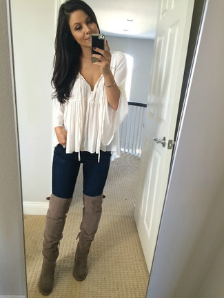 С чем носить серебряные ботфорты