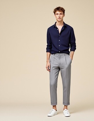 С чем носить серебряные брюки мужчине