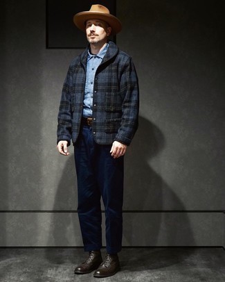 С чем носить серебряную куртку-рубашку мужчине