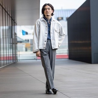 С чем носить серебряную куртку-рубашку мужчине