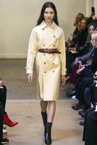 С чем носить серебряные носки женщине