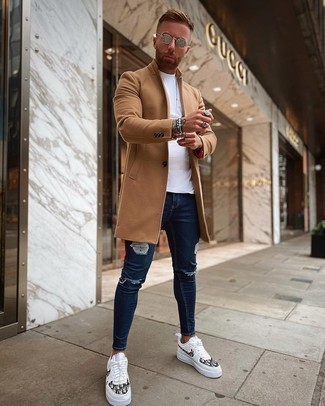 С чем носить серебряные солнцезащитные очки мужчине