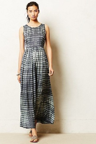 Какие платья-макси носить с серебряными вьетнамками