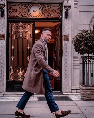 С чем носить серебряный галстук мужчине