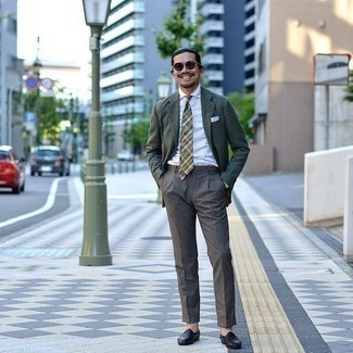 С чем носить серебряные часы мужчине