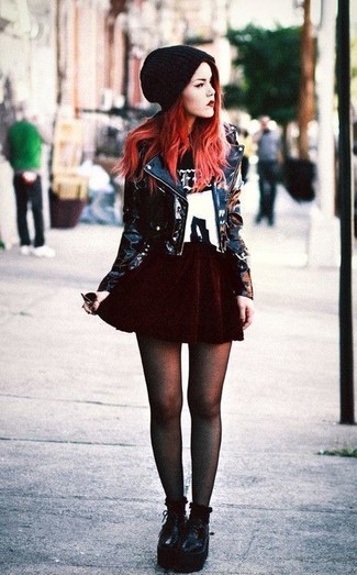 Как носить короткую юбку-солнце с косухой