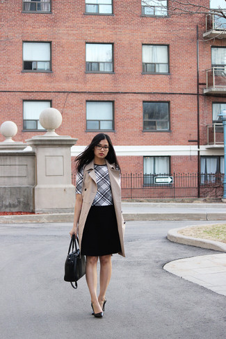 Как носить короткую юбку-солнце с пиджаком