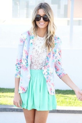 Как носить короткую юбку-солнце с пиджаком