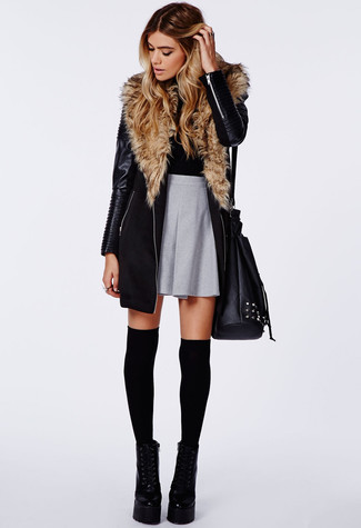 Как носить короткую юбку-солнце с пальто