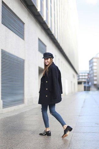 Как носить джинсы скинни с монками с двумя ремешками